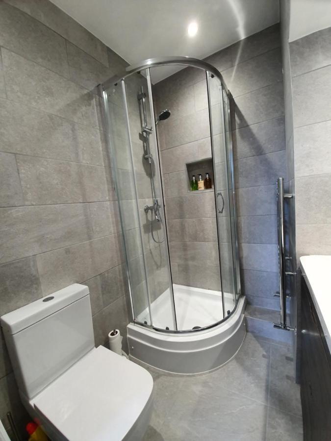 Park View Two-Bedroom Apartment Bath Zewnętrze zdjęcie
