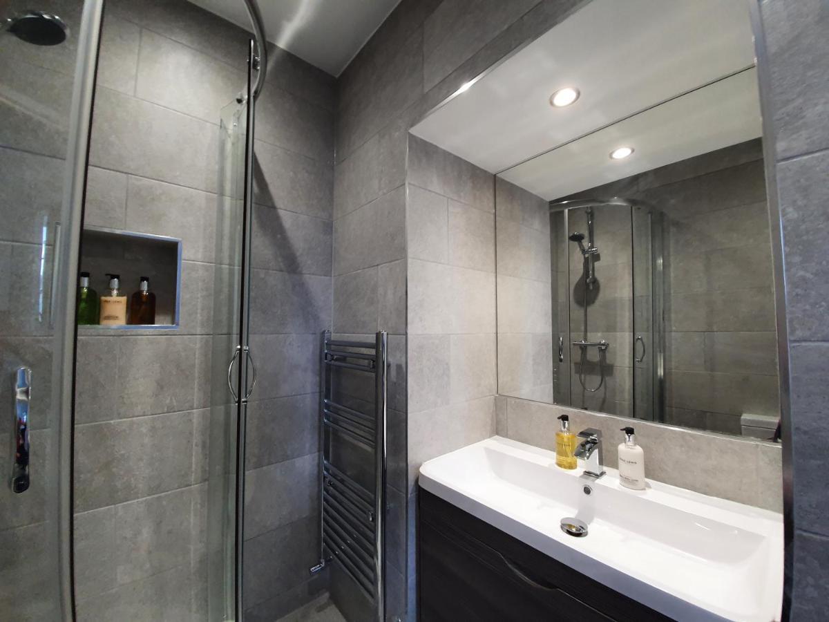 Park View Two-Bedroom Apartment Bath Zewnętrze zdjęcie